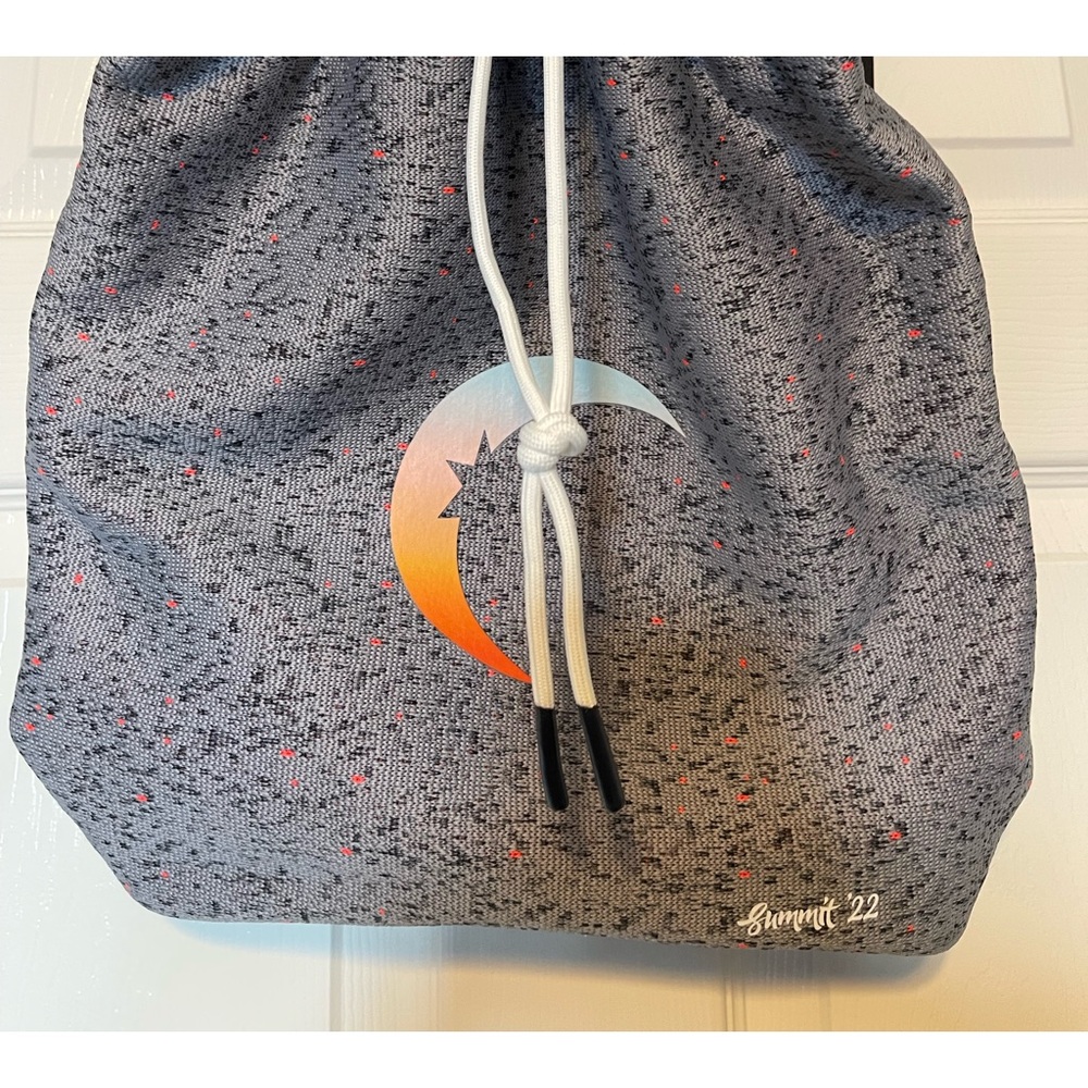 ZYIA Active NWT Swag Bag Backpack Back Pack Summit 2022